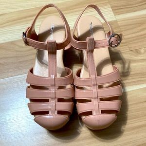 Jeffrey Campbell Candied Platform Sandal, Size 8 in Nude Shiny